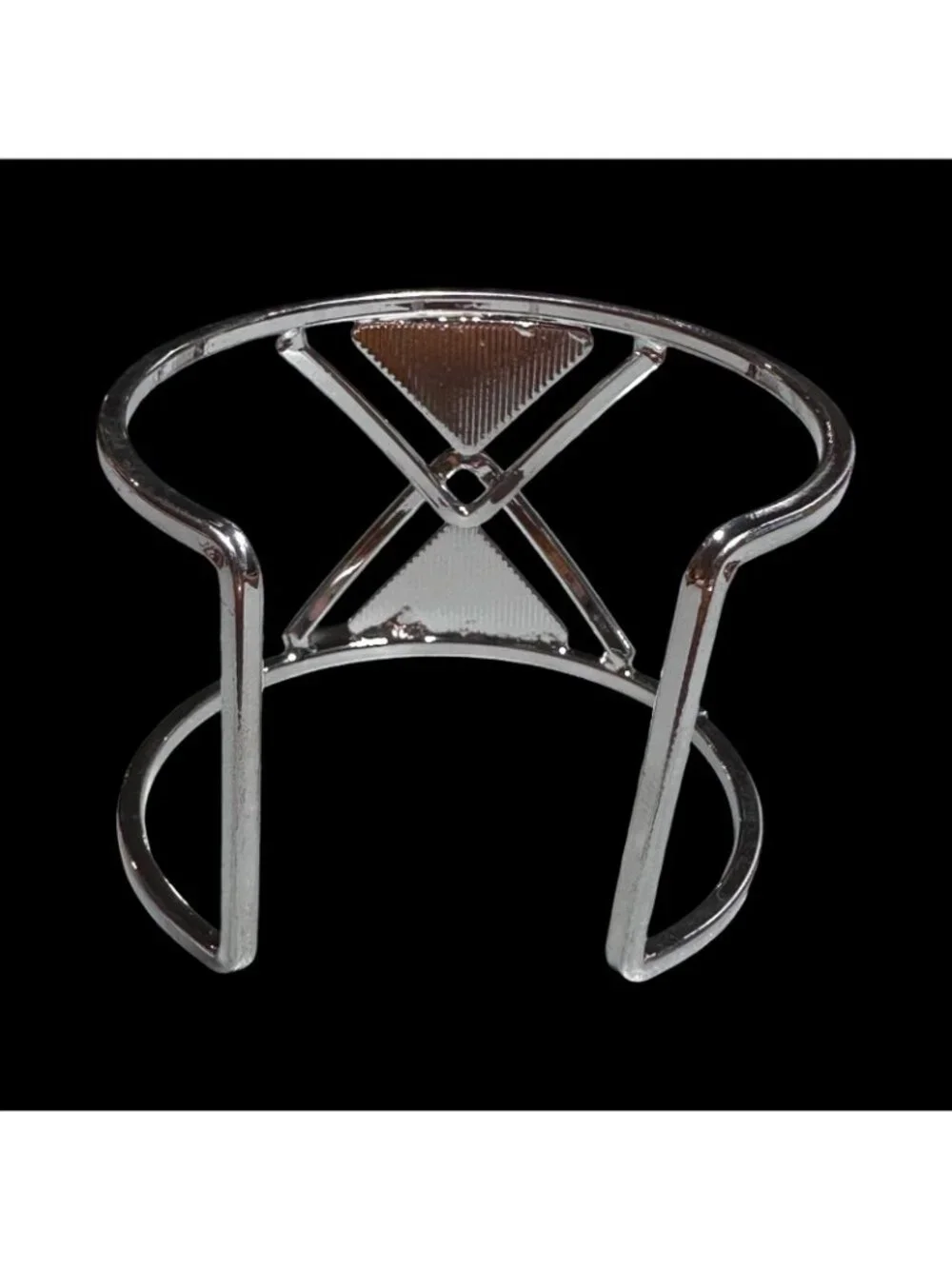 Cuff Bracelet Silver Tone Red Center Geometric Lightweight Womens Jewelry NWOT